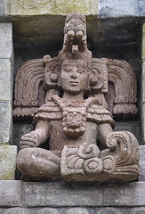 mayan-statue-geoffrey-wallace